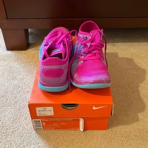 Gently used Nike Free 4.0 Flyknit